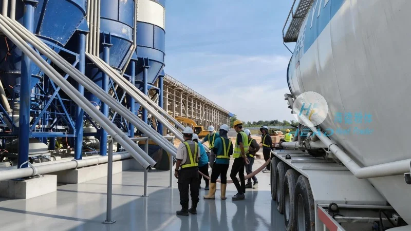 Diseño y selección de equipos para transporte neumático de polvo micronico